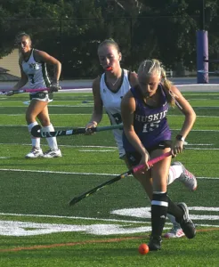 Roundups: Huskies fall to Mustangs in season opener, 7-1